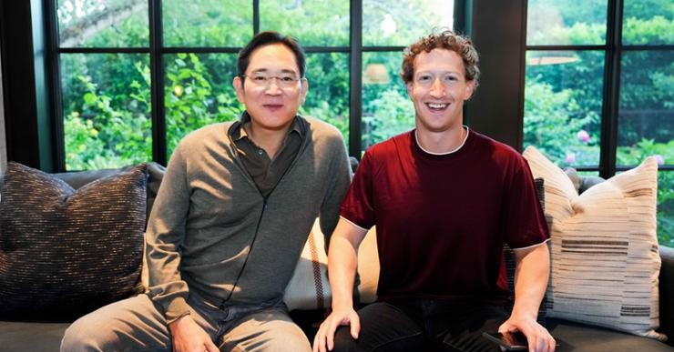 Chủ tịch Samsung đến chơi nhà Mark Zuckerberg