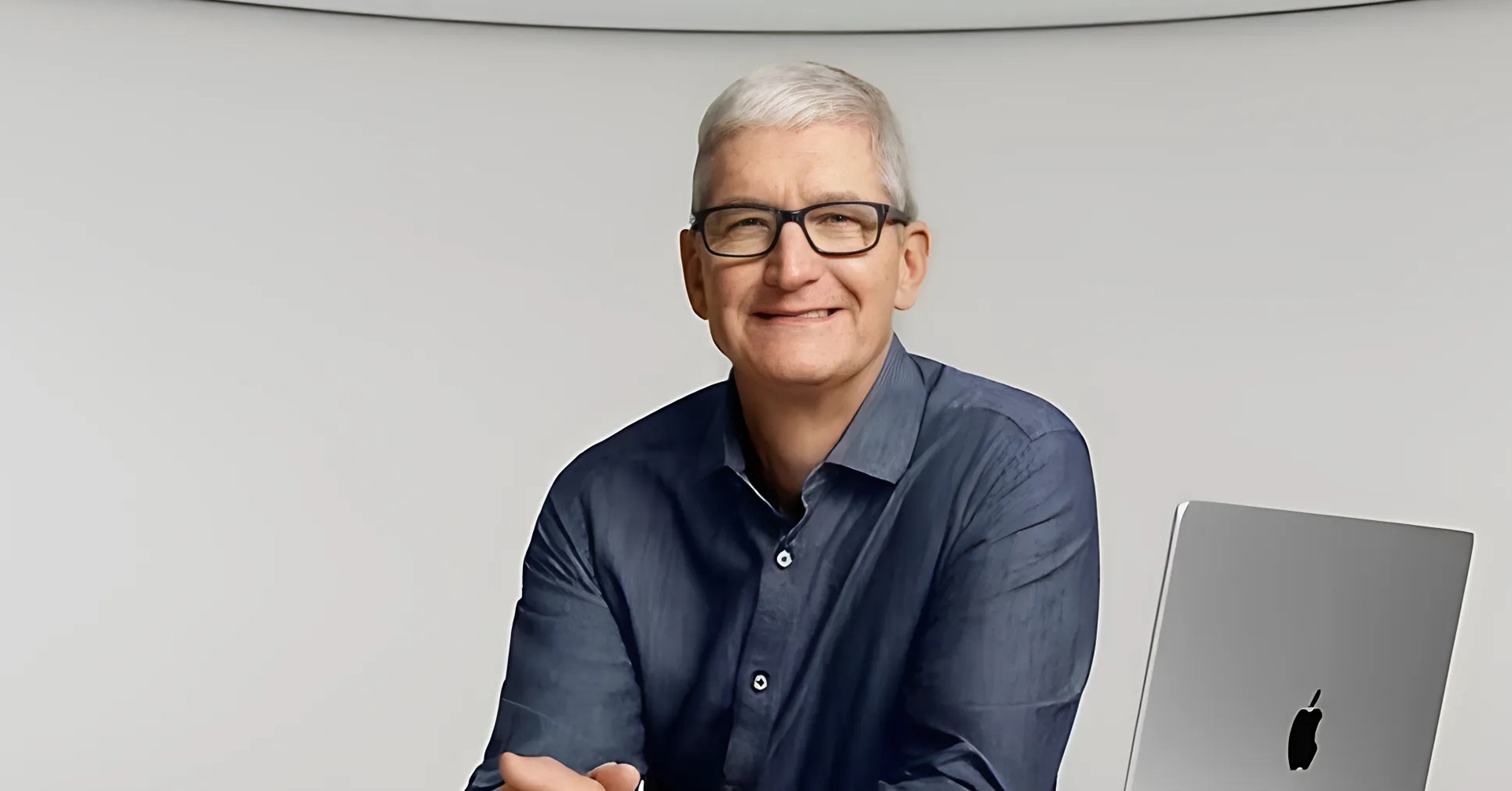 Tim Cook quyên góp 1 triệu USD cho quỹ nhậm chức Tổng thống Donald Trump